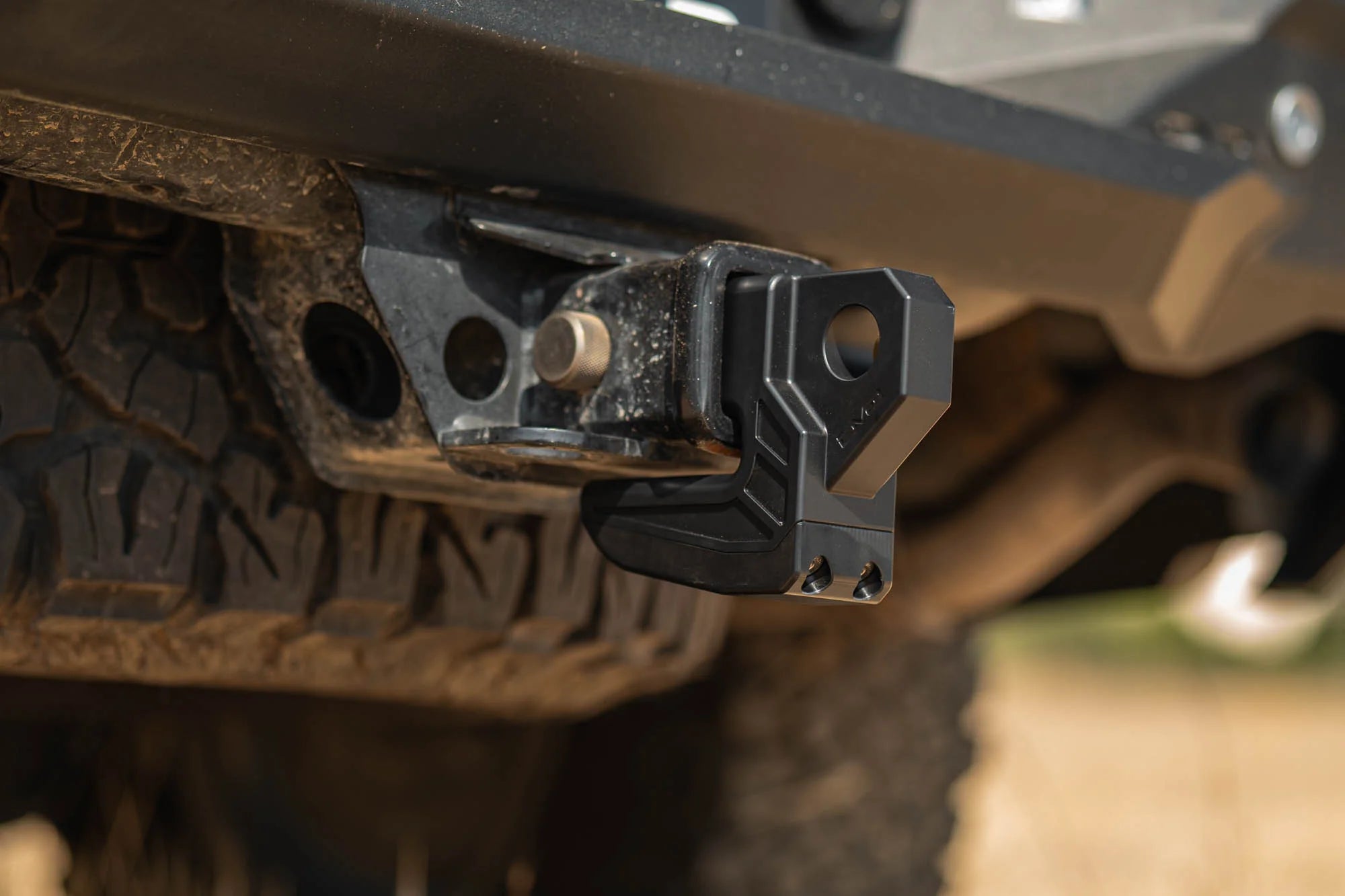 DV8 Xtract Hitch Skid Plate