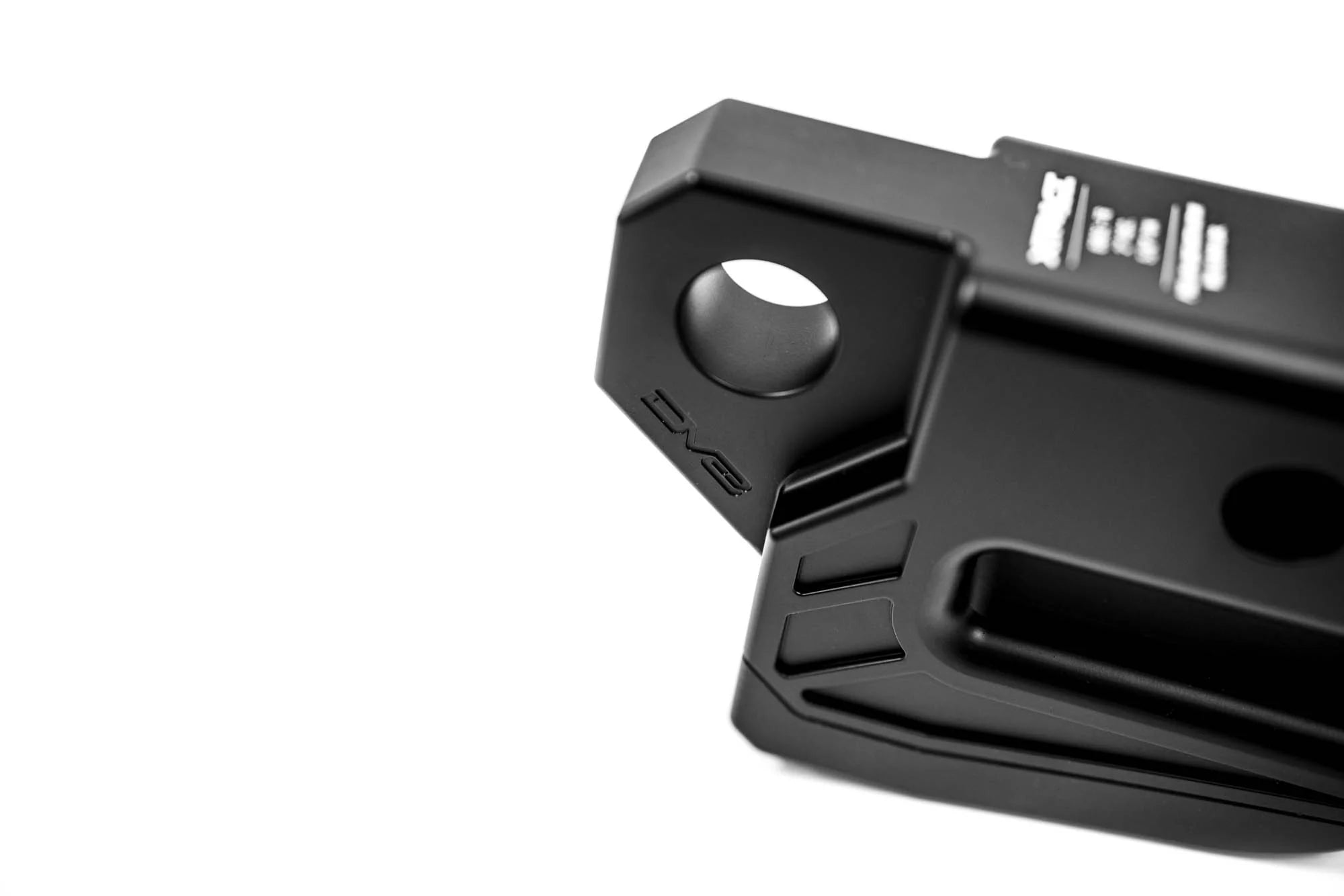 DV8 Xtract Hitch Skid Plate