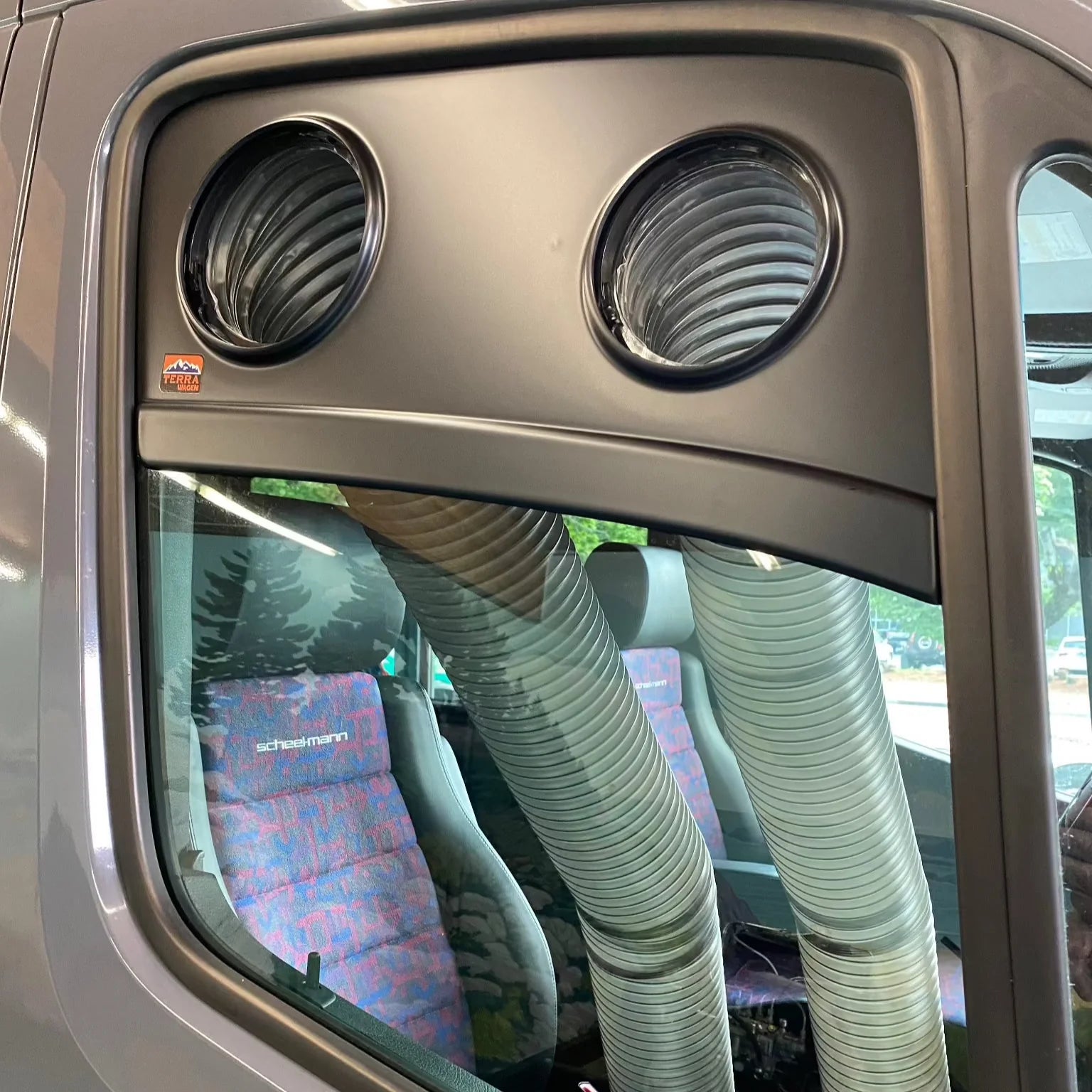 Load video: EcoFlow Window Vent