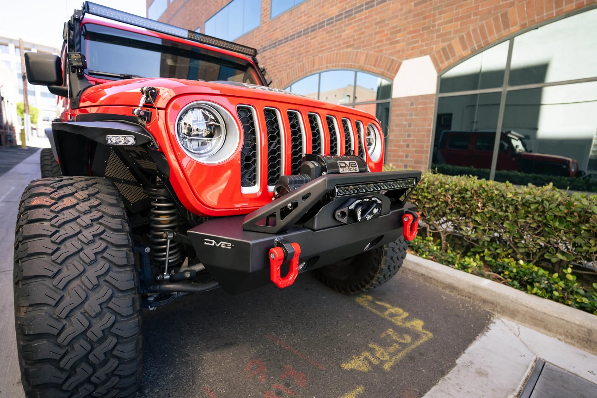 Load video: 2007-2025 Jeep Wrangler &amp; Gladiator | FS-25 Stubby Front Bumper