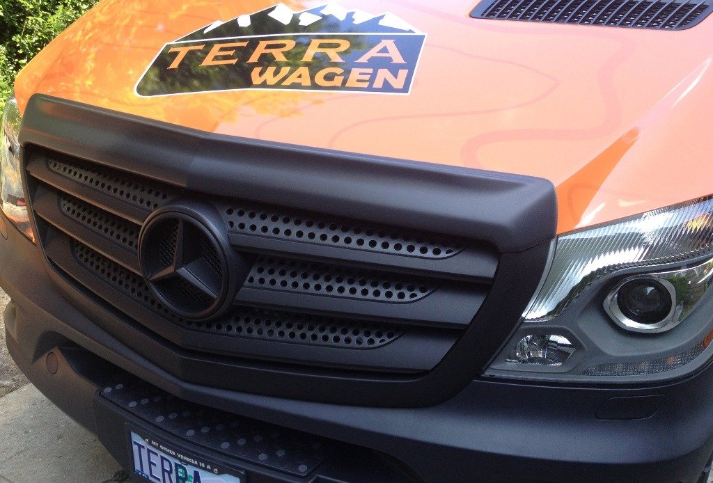 Aero Hood Spoiler for Sprinter 906 2014-2018 – Paint Protection and Debris Deflection