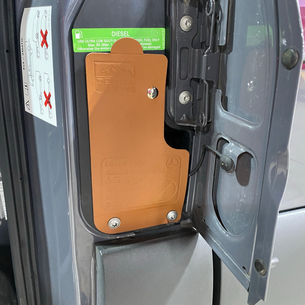 Diesel Drip Guard for Mercedes Sprinter (2007–2025) – Fuel Filler Splash Protector