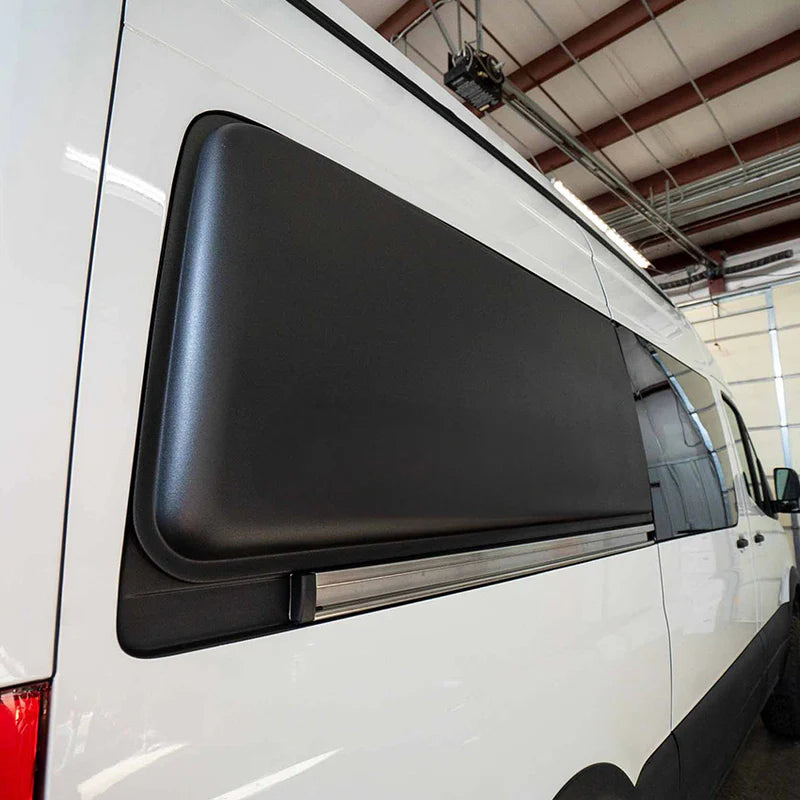 Load video: Sprinter 144" Flares