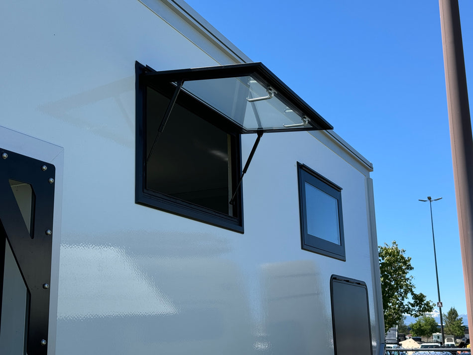 Safari Double-Pane Aluminum Windows