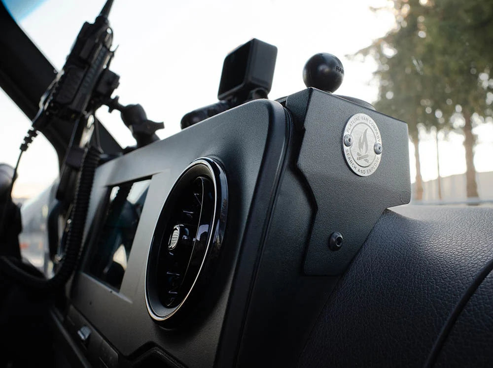 Sprinter Dash Mount
