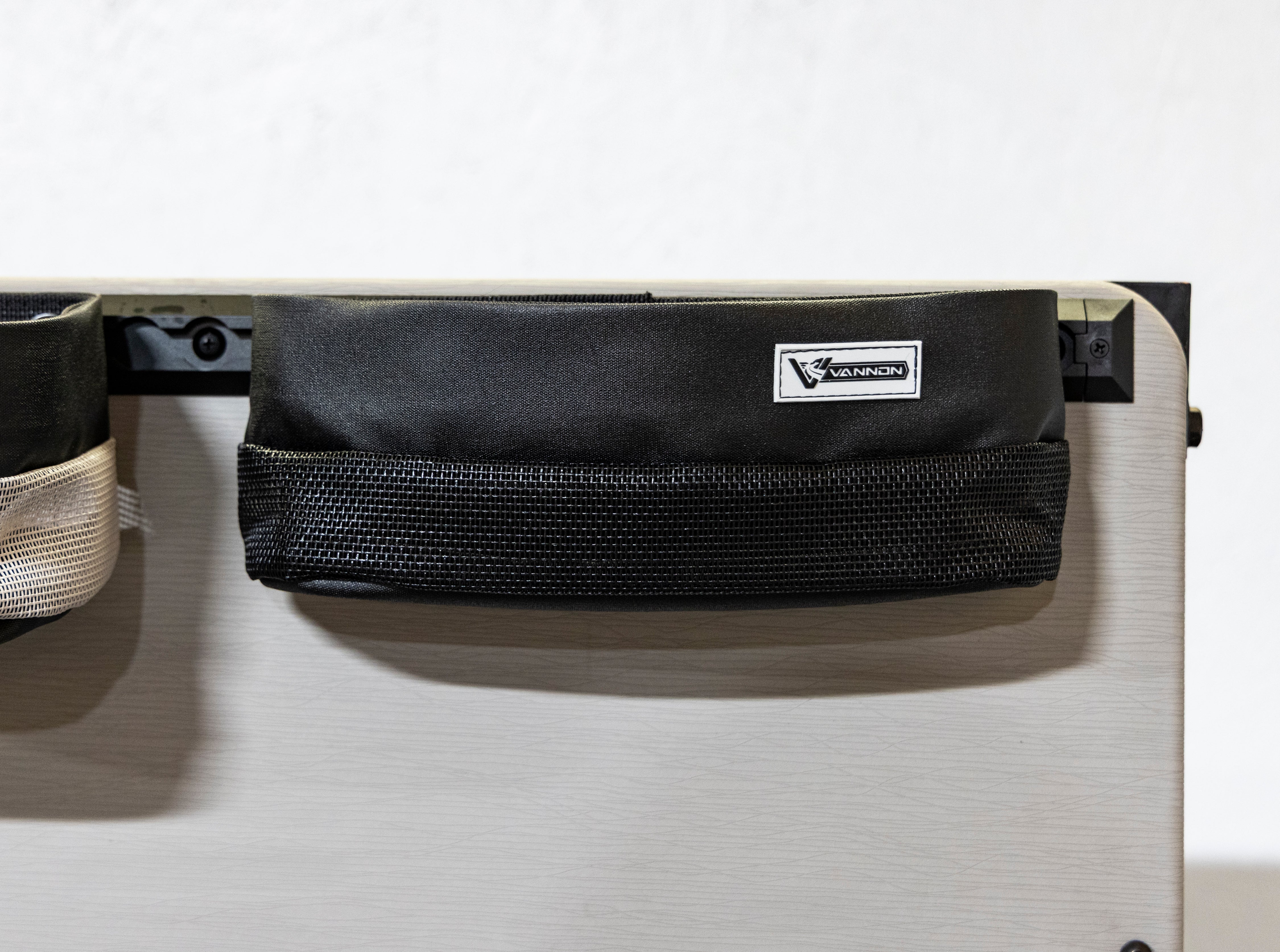 VANNON Utility Baskets & Bottle Holders