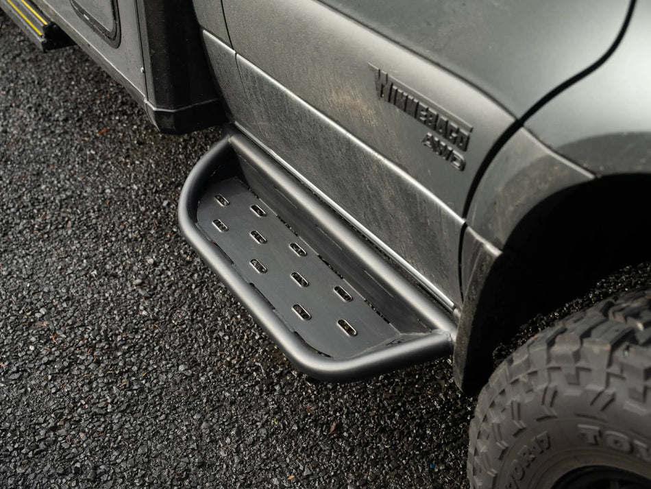 Winnebago Ekko Sprinter Side Steps